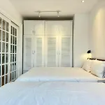 Cozy Unit In District 7 In Korea Town, Phu My Hung With Bitexco View